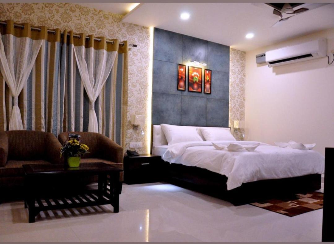 Hotel Bellevue , Gwalijar Zewnętrze zdjęcie