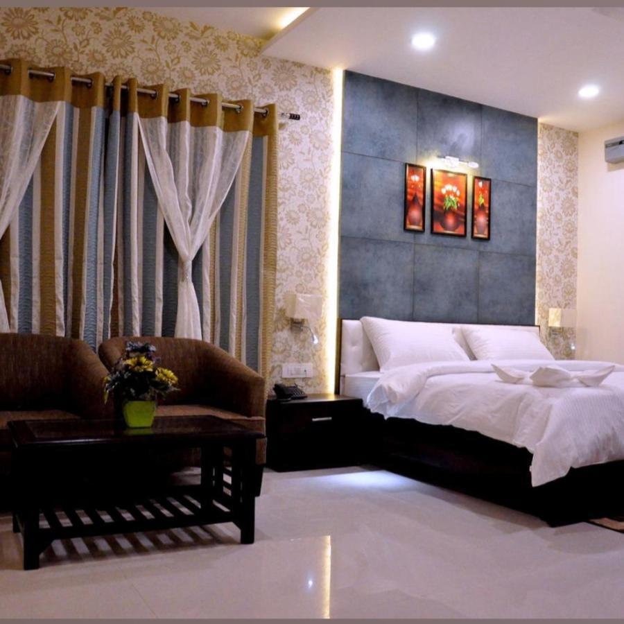 Hotel Bellevue , Gwalijar Zewnętrze zdjęcie